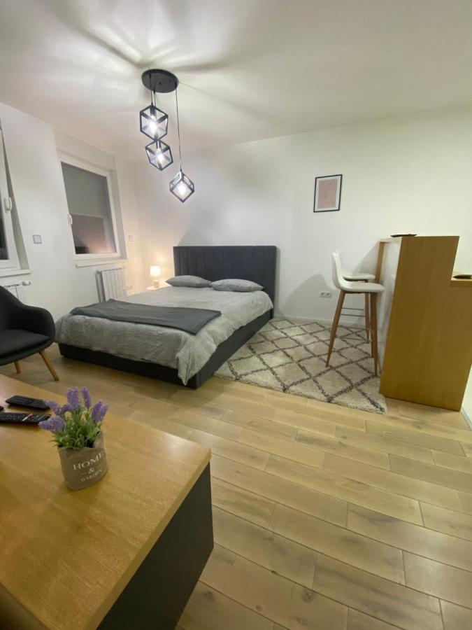Sun Square Apartments Tuzla Exterior foto